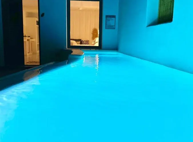 Filira Hotel Perissa (Santorini)