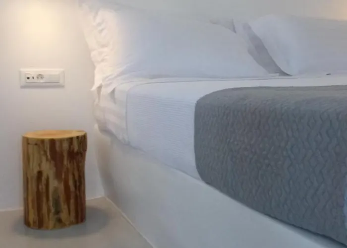 Filira Hotel Perissa (Santorini)